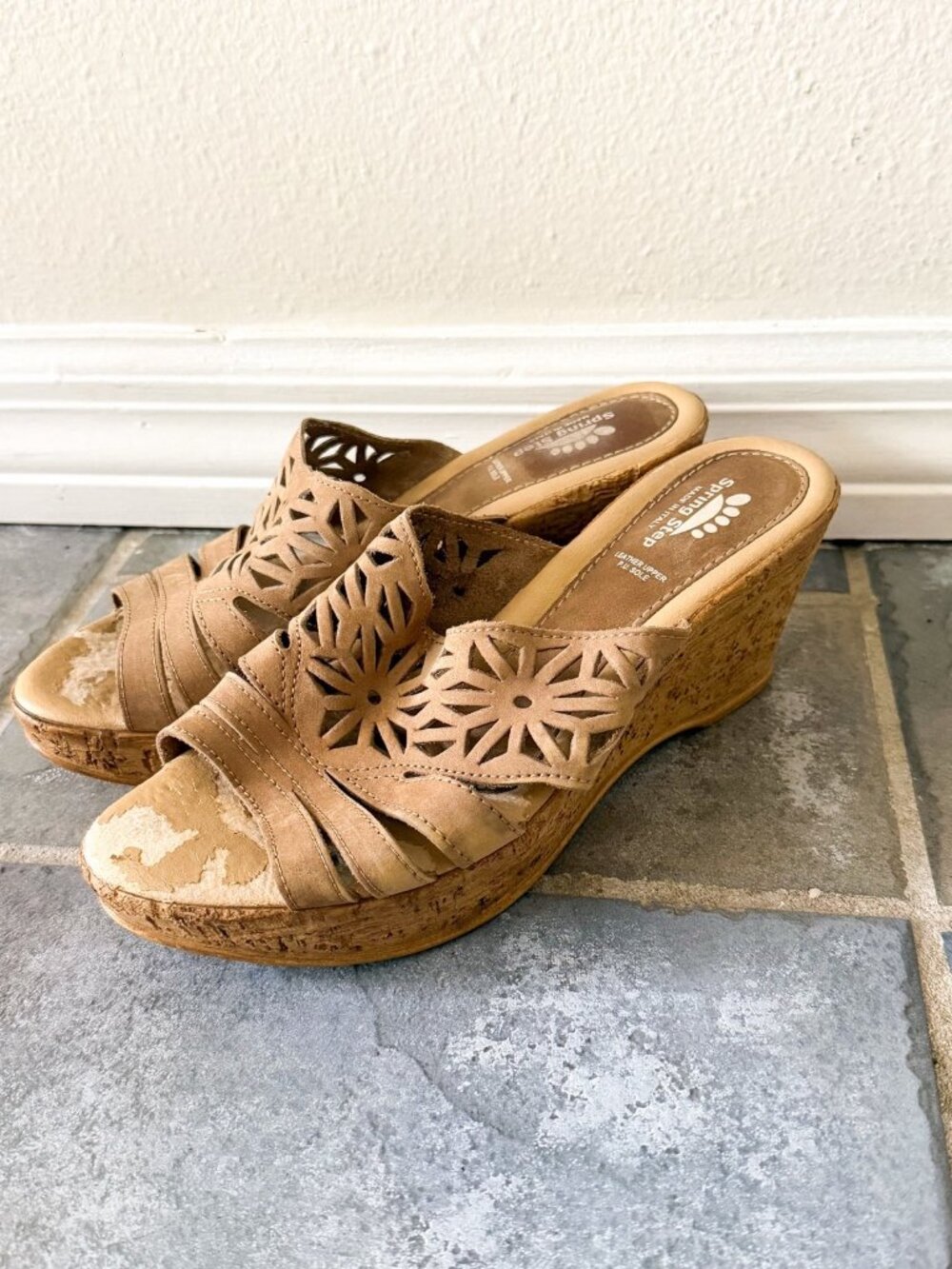 Spring Step Italy Leather Wedge Sandals Floral Cutout Size 8